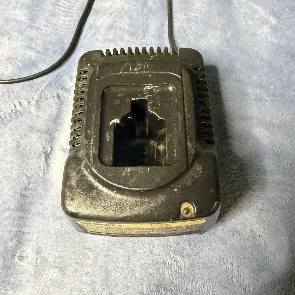 DeWALT DW9108 Fast Ni-Cad Battery Charger 9.6v-12v-14.4v-18v Fit DW9116